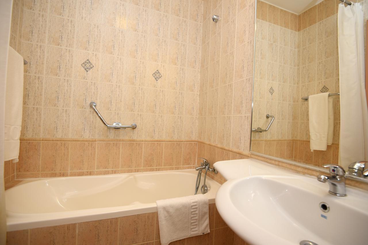 Hotel Belvedere Braila Luaran gambar